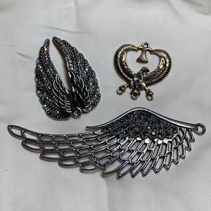 3 wings/ Egyptian pendant